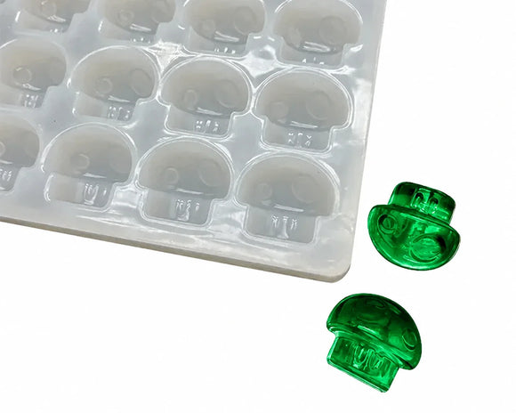 Forma pentru jeleuri ciuperca de 3.5 mL - 140 cavități - vedere laterală, cu jeleuri verde smarald